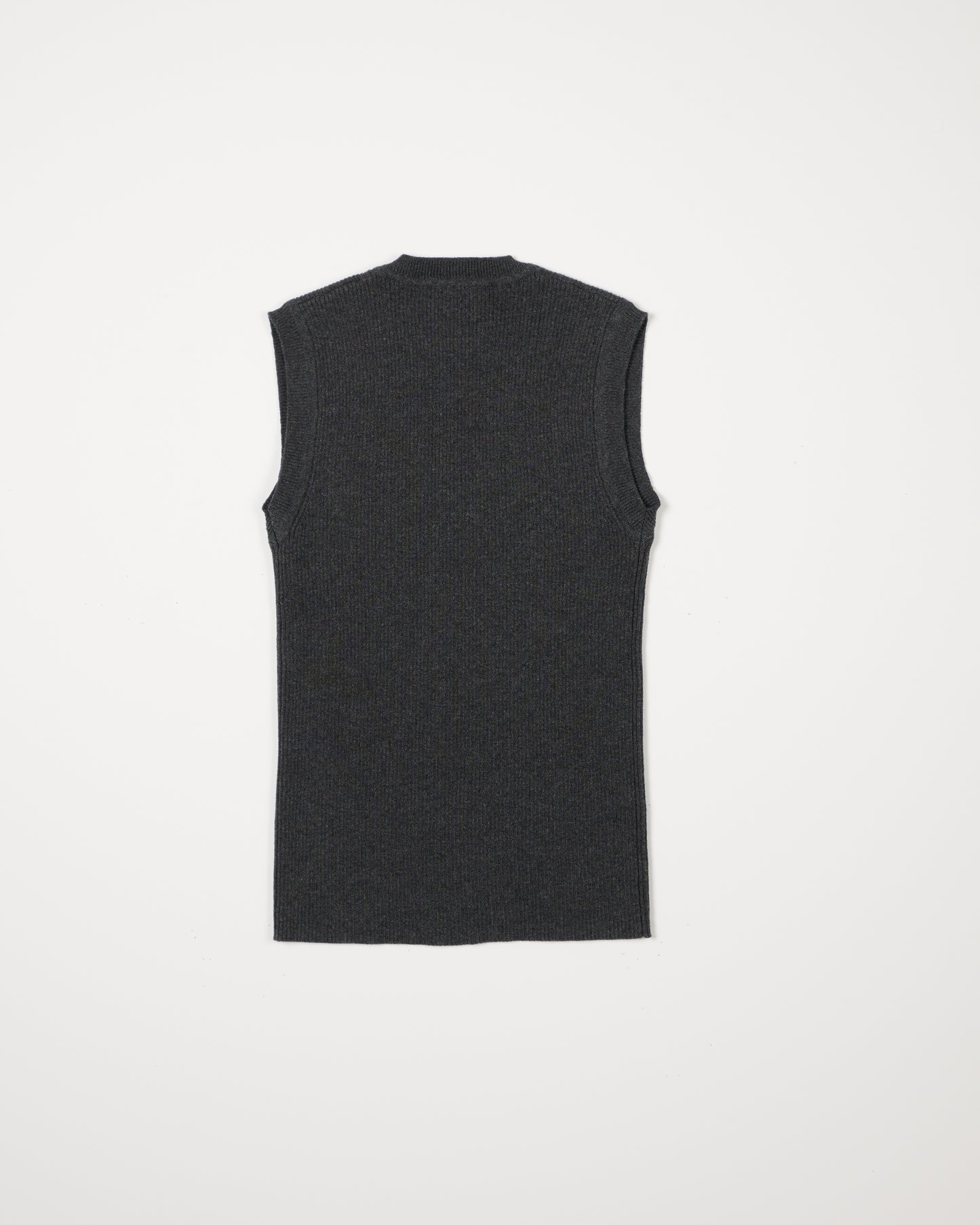 V NECK NOSLEEVE TOPS