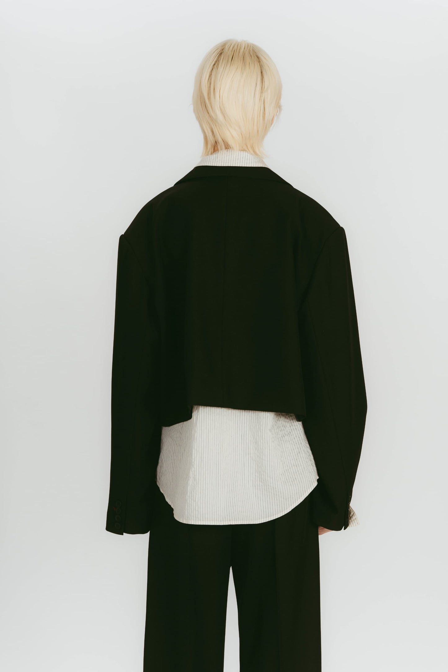 OVER SHOULDER JACKET / BLACK