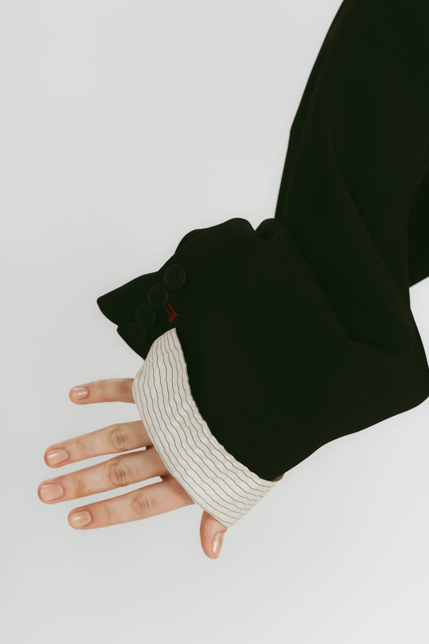 OVER SHOULDER JACKET / BLACK