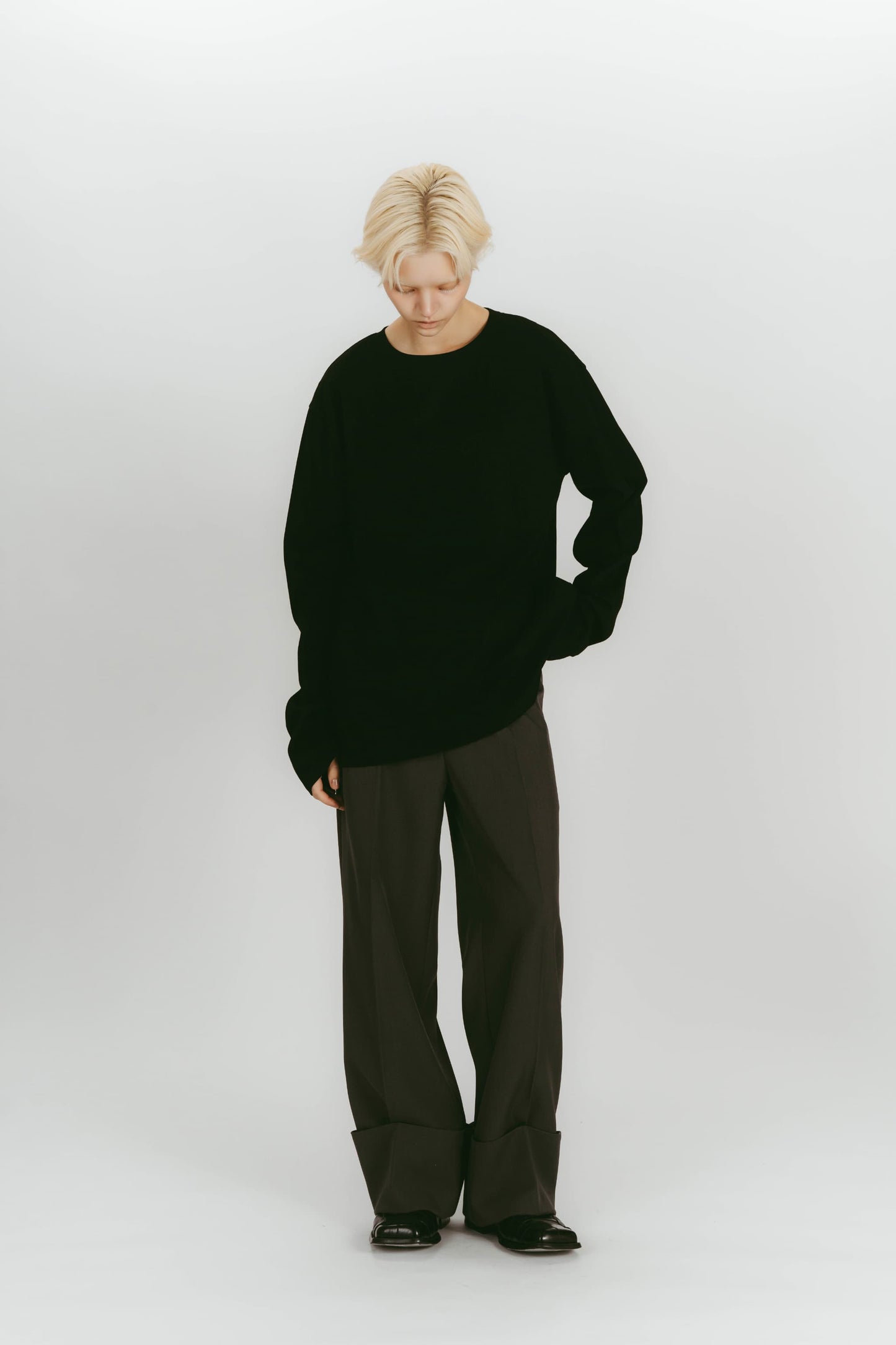 BACKLINE LOOSE TOPS / BLACK