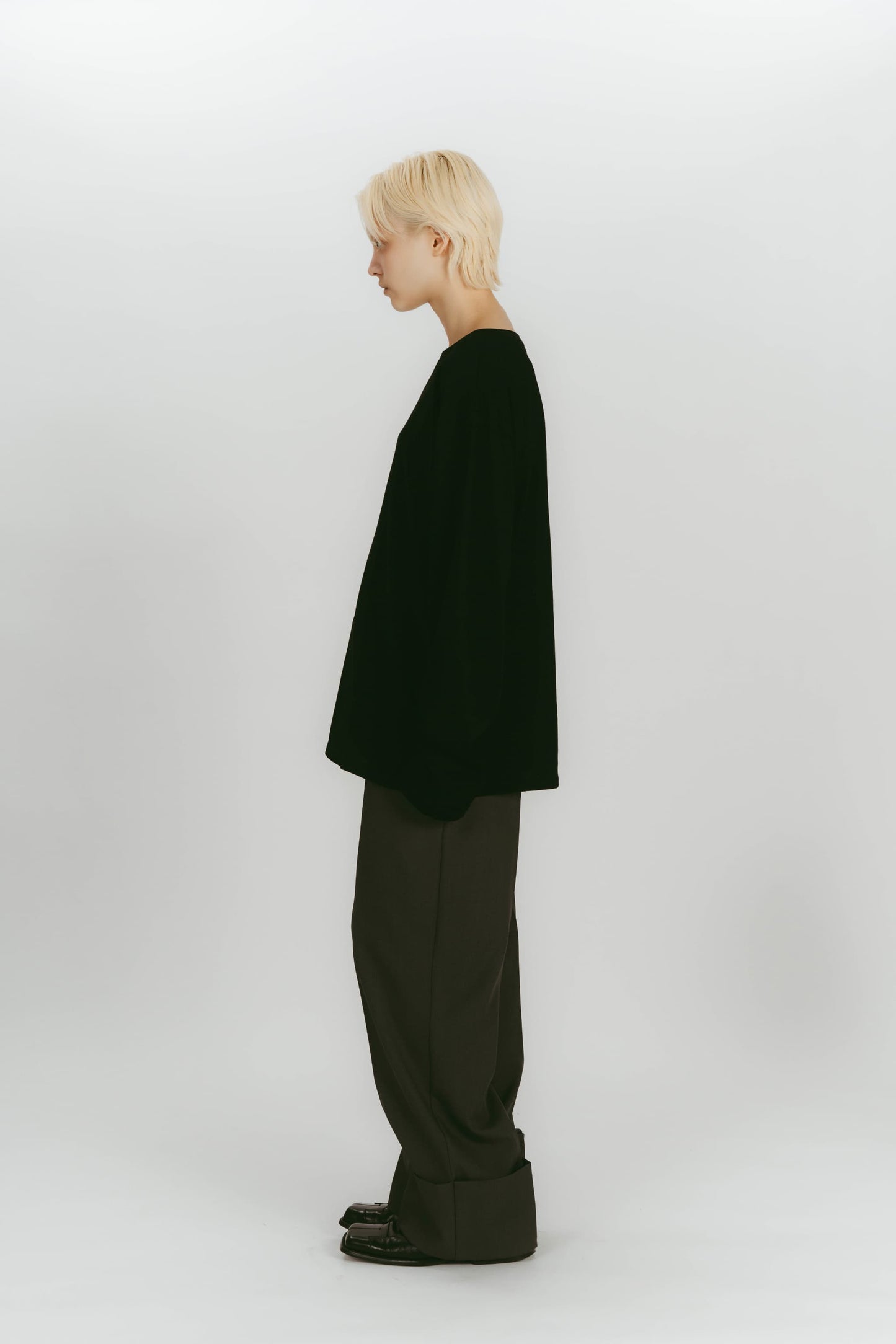 BACKLINE LOOSE TOPS / BLACK