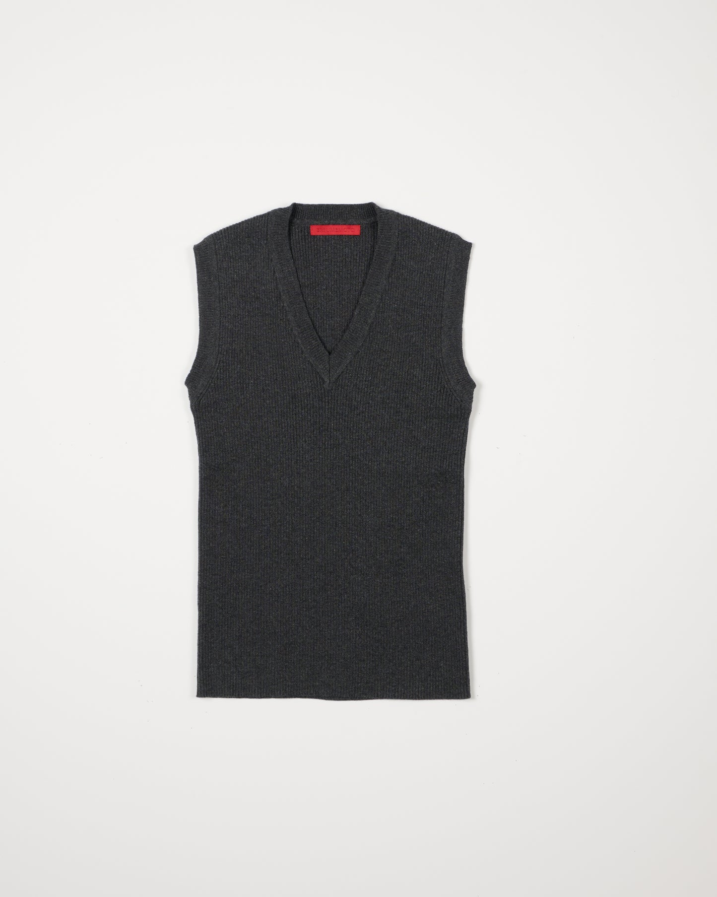 V NECK NOSLEEVE TOPS