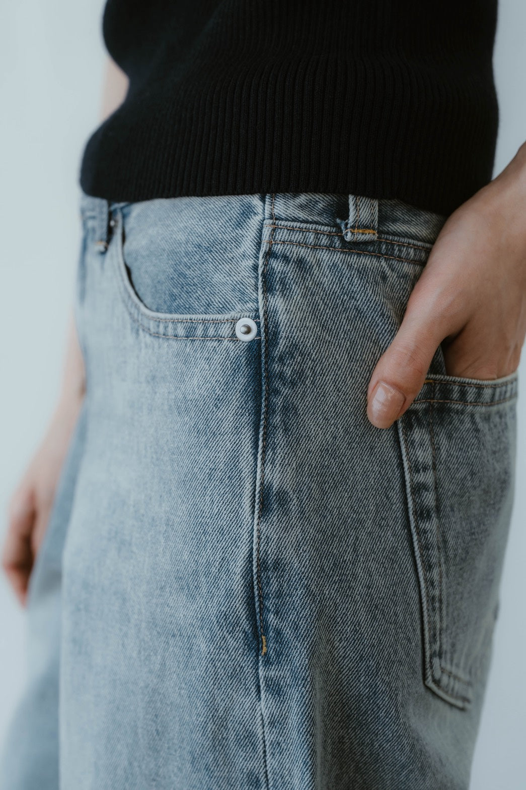 WIDE STRAIGHT DENIM PANTS