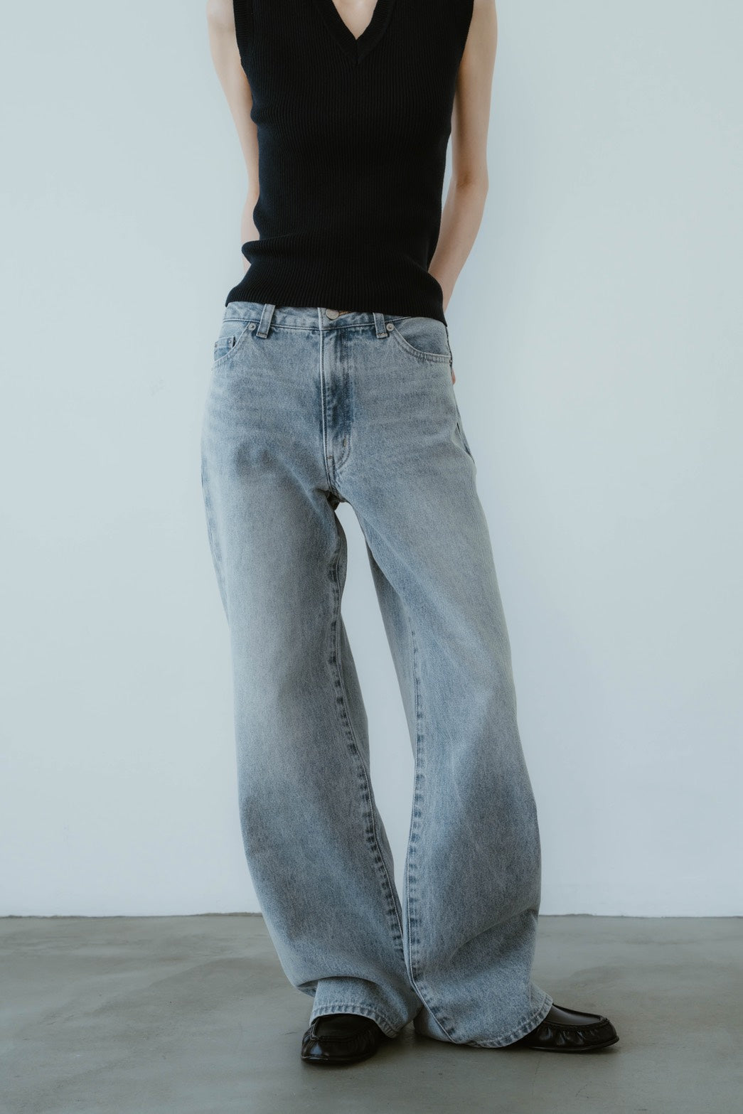 WIDE STRAIGHT DENIM PANTS