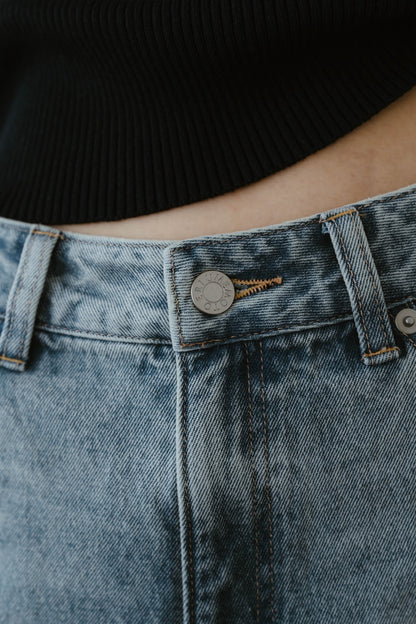 WIDE STRAIGHT DENIM PANTS