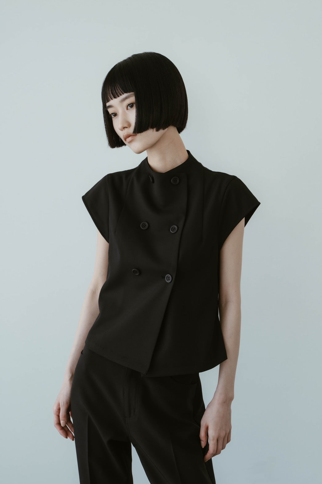 2WAY SLEEVELESS BUTTON VEST