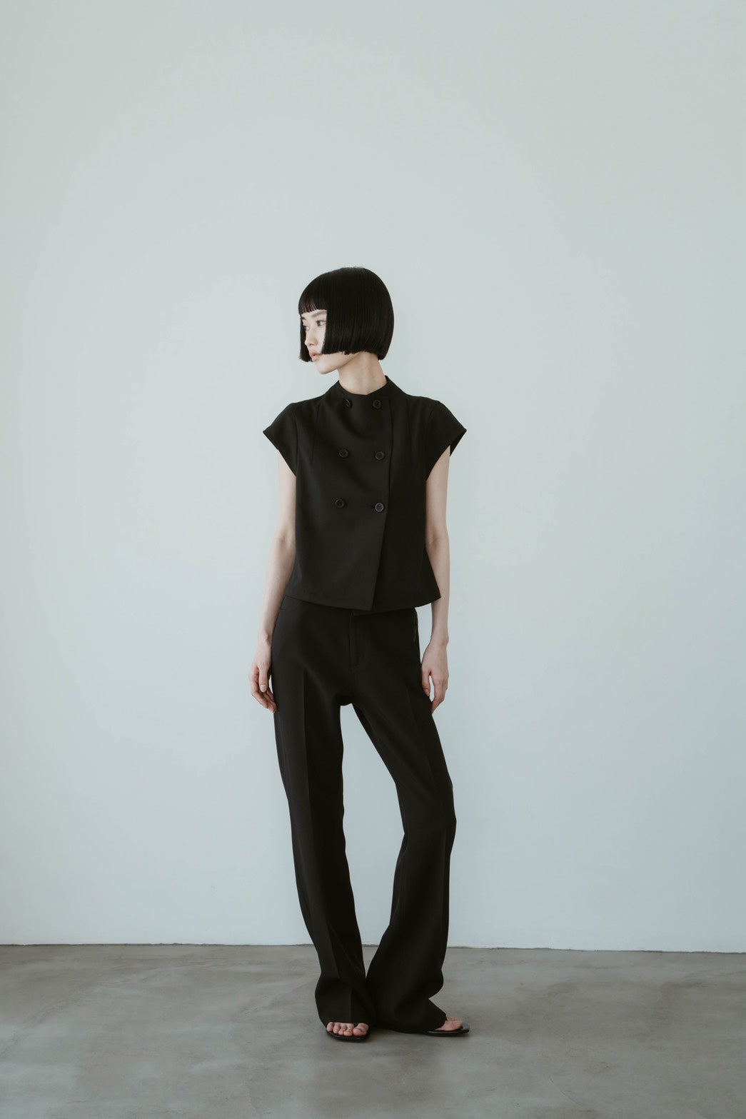 2WAY SLEEVELESS BUTTON VEST