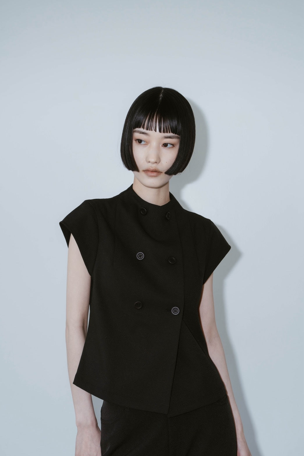 2WAY SLEEVELESS BUTTON VEST