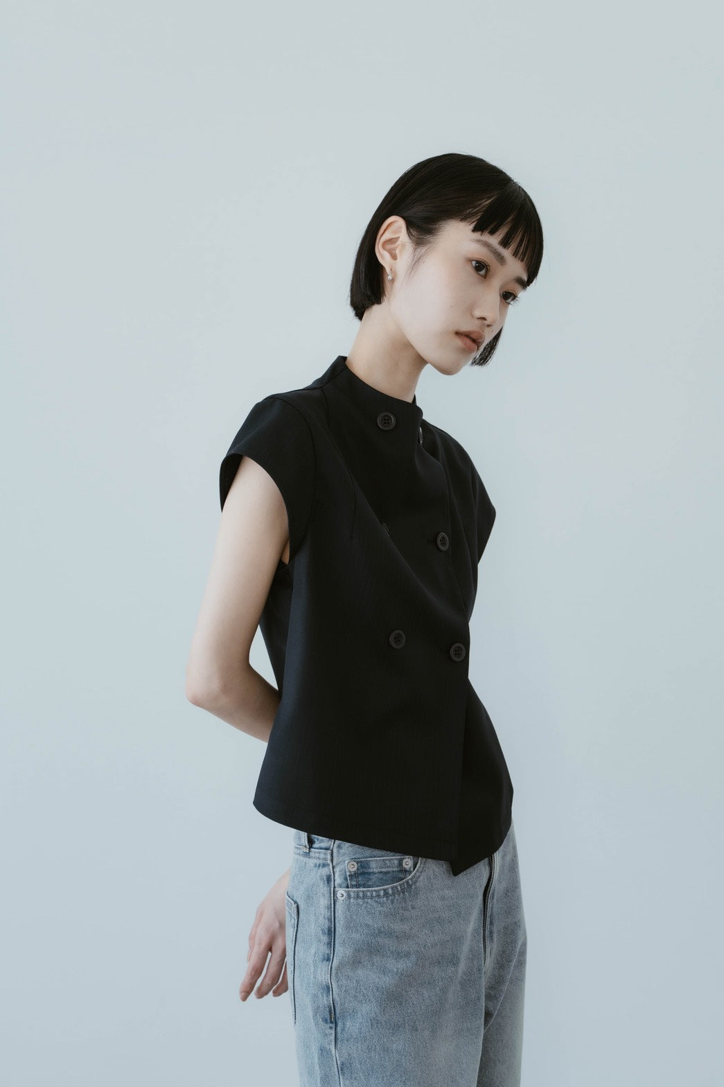 2WAY SLEEVELESS BUTTON VEST