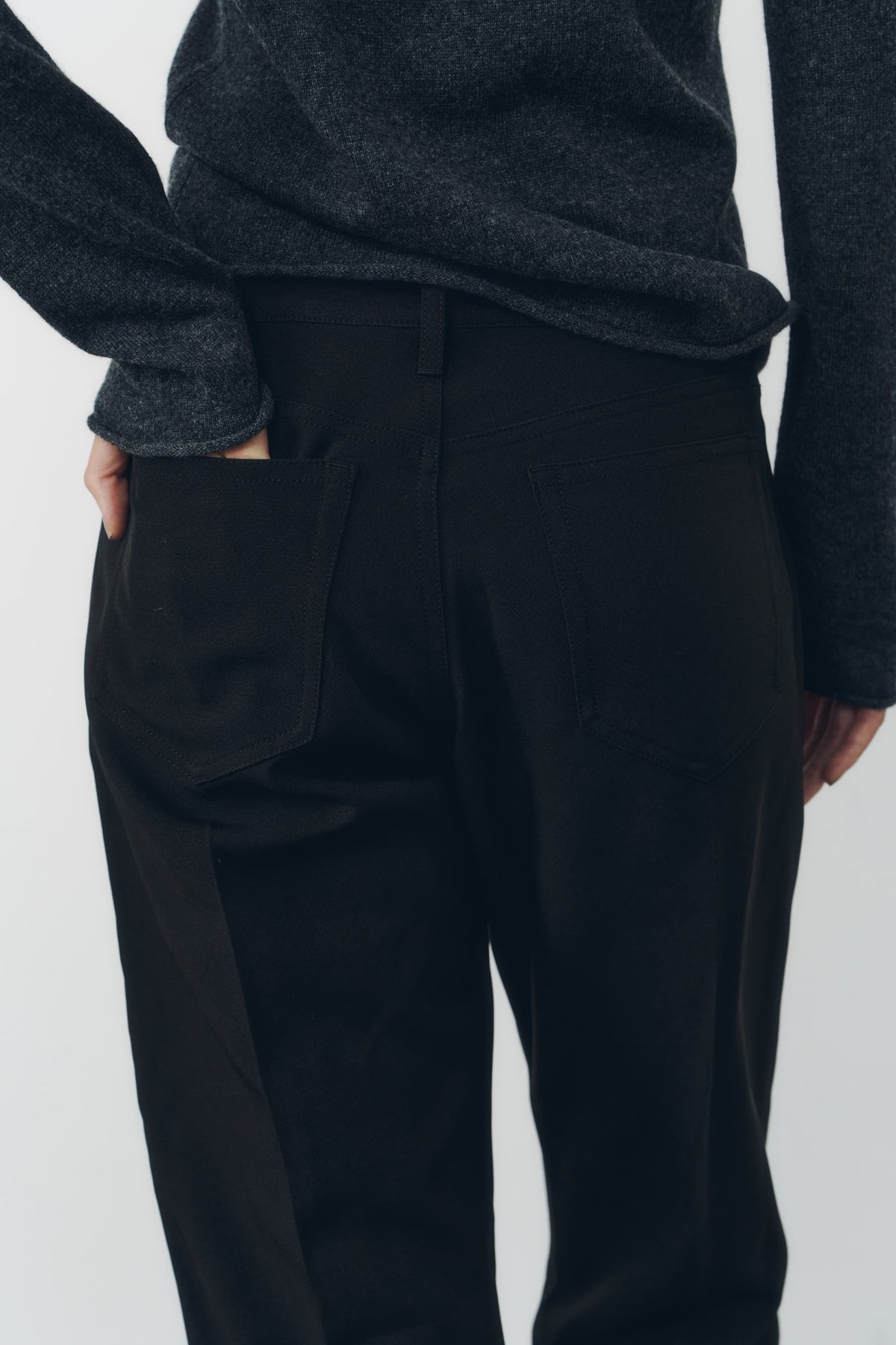 CENTER PRESS PANTS/BLACK