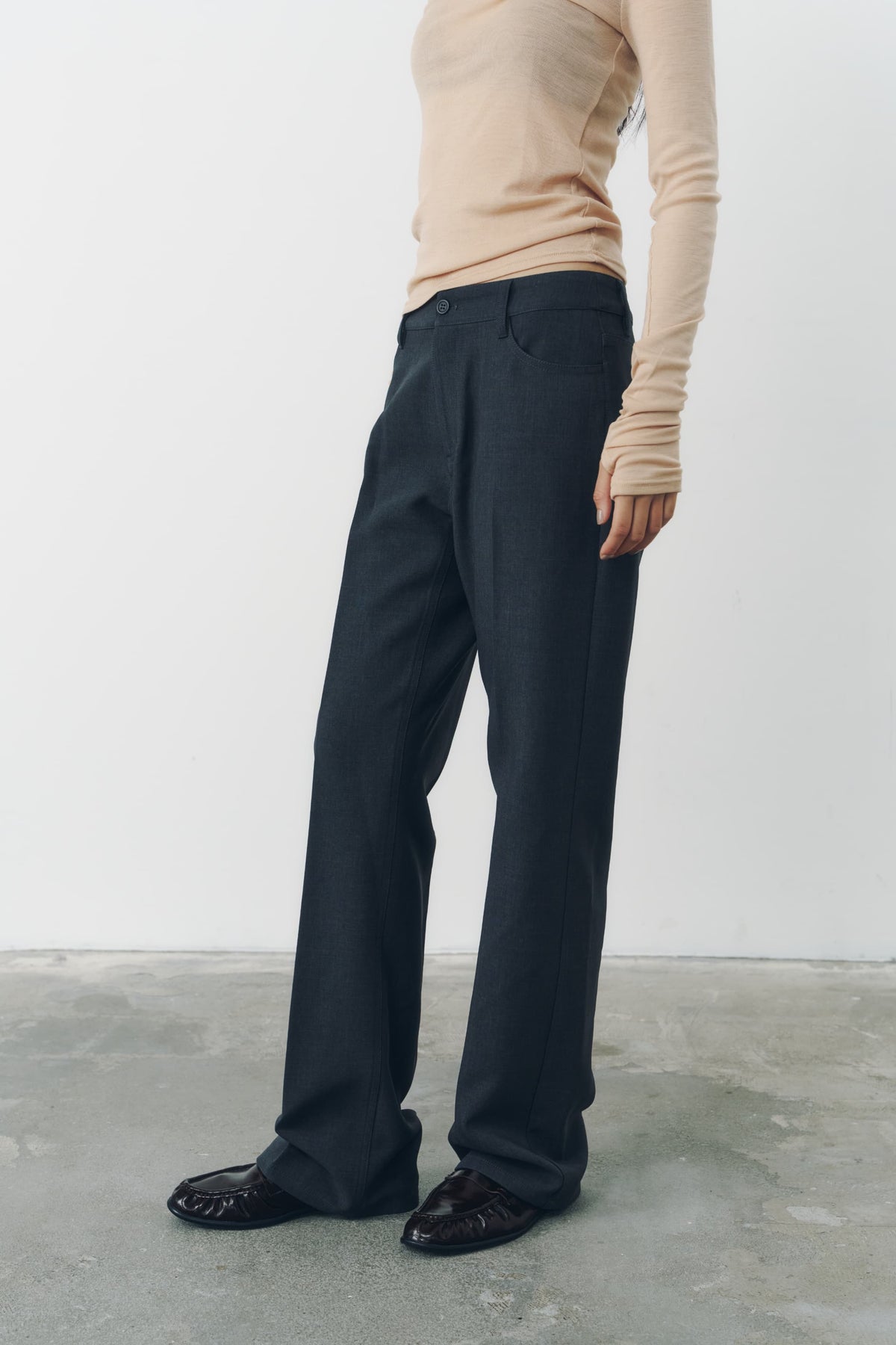 CENTER PRESS PANTS/GRAY