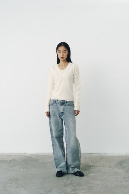 ROUND V NECK KNIT/IVORY