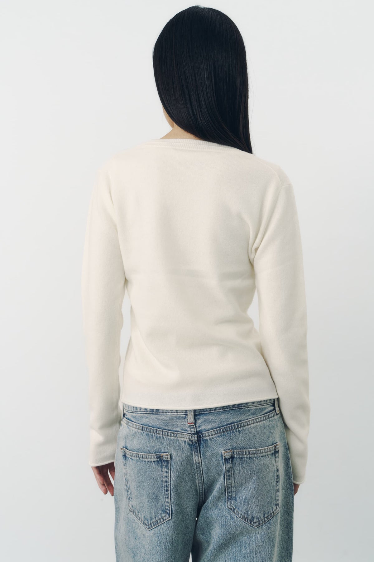 ROUND V NECK KNIT/IVORY